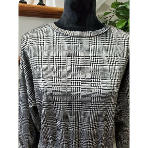 OVS Women's White & Black Polyester Round Neck Long Sleeve Top Shirt Size Small - Picture 3 of 12